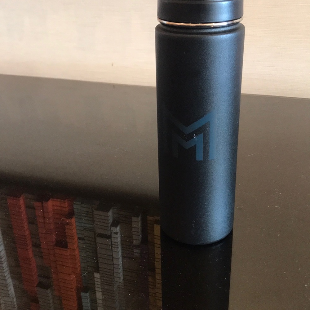 Meet your Posher, Frisky